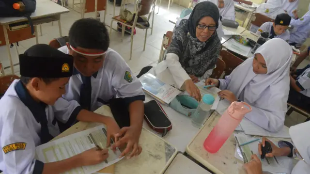 Belajar Lewat Proyek Komunitas: Menghubungkan Murid dengan Tantangan Nyata Lingkungan