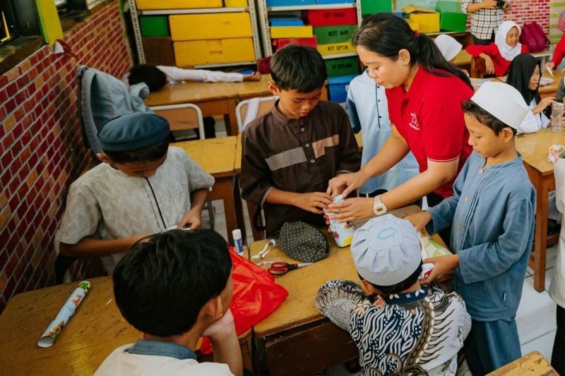 Program Literasi Keuangan: Mengajarkan Anak Mengelola Uang Sejak Dini